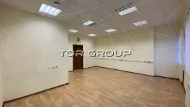 Аренда офиса 32,5 м2, одна комната-98. Фото объекта