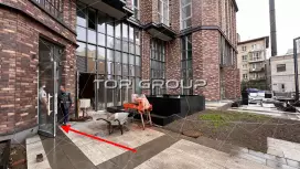 Продажа универсального помещения 88.3 кв.метров, 1 этаж-98. Фото объекта