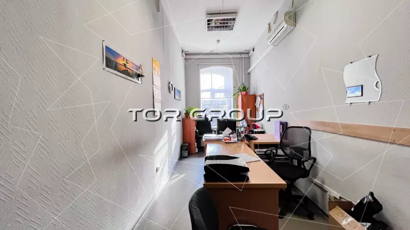 Небольшой офис 14,5 м&sup2; у метро + кондиционер-98. Фото объекта