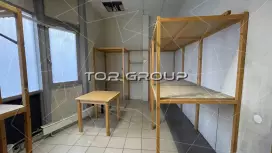 Отдел  в ТЦ 64 м2 у лифта-98. Фото объекта