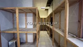 Отдел  в ТЦ 64 м2 у лифта-98. Фото объекта
