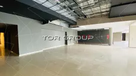 864 м&sup2; в ТЦ , идеально под спорт и семейные пр-ты-98. Фото объекта