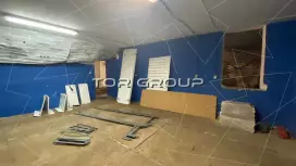 Аренда офиса 60.9 метро в подвале БЦ-98. Фото объекта