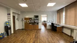 Офис 51,5 м2, 2 каб с ремонтом-98. Фото объекта