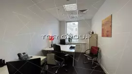Офис с окнами на 2-3 места в Регусе-98. Фото объекта