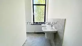 Офис 350 м2 много окон с видом на сад-98. Фото объекта