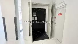 Готовый офис 910 м2 в БЦ класса В+. У метро-9. Лифтовой холл