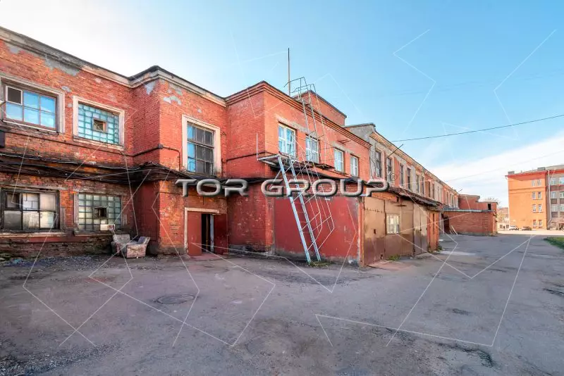 Без посредников. 267 метров, 1 этаж, 160 кВт-98. Фото объекта