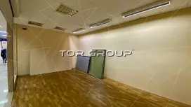 Аренда торгового помещения 23 кв.метров в БЦ &laquo;Эврика&raquo;, 1 этаж-98. Фото объекта