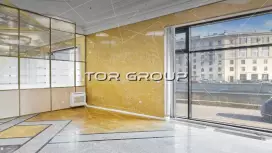 Аренда торгового помещения 592 кв.м на Московском  60-98. Фото объекта