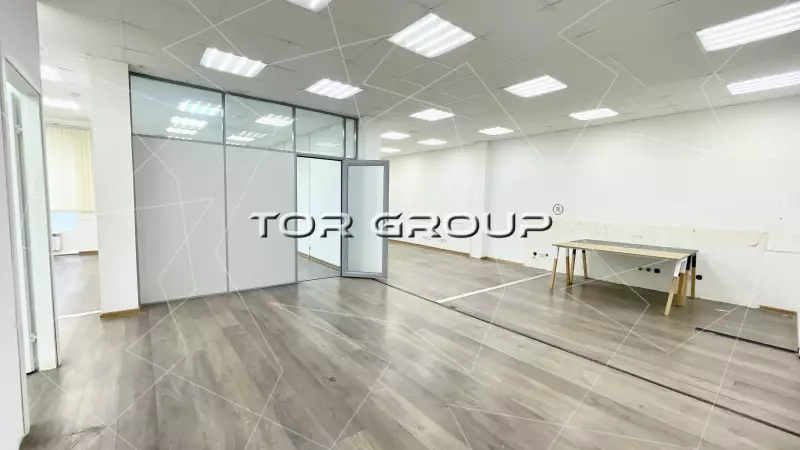 Офис 120 м2 у метро. Все КУ включены-98. Фото объекта