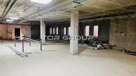 Торговое 400 м2 в цоколе ТЦ-98. Фото объекта