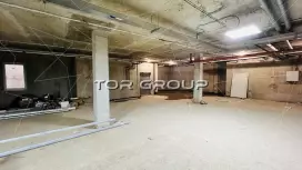 Торговое 400 м2 в цоколе ТЦ-98. Фото объекта