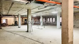 Торговое 400 м2 в цоколе ТЦ-98. Фото объекта