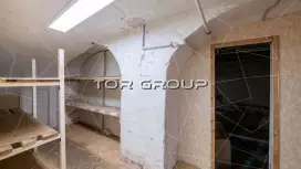 Аренда торгового помещения 106.9 кв.метров, Подвал этаж-98. Фото объекта