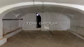 Аренда торгового помещения 106.9 кв.метров, Подвал этаж-98. Фото объекта