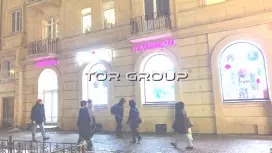 247 кв. метров в 45 метрах от метро Автово-2. Фасад с угла