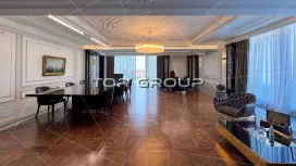 Продажа здания 8409 кв.метров, 1 этаж-97.Стандартное помещение