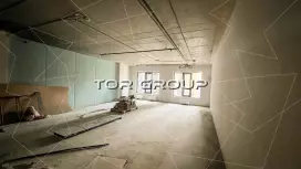 Напротив метро, продажа 83,2 м2-97.Стандартное помещение
