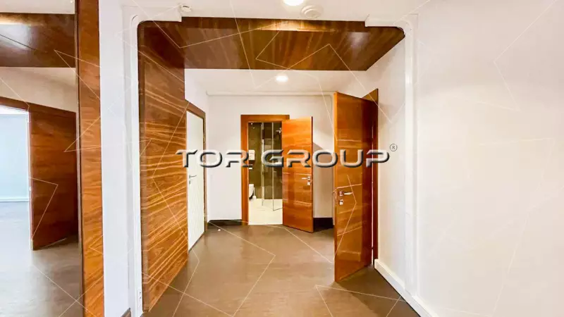 Офис на Невском 120 м2 класс А. клиентский-98. Фото объекта