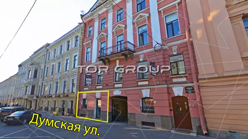 В центре у метро 157,7 м2, высокий трафик-98. Фото объекта