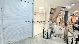 Отдел в ТЦ 43,4 м2, большая витрина-98. Фото объекта