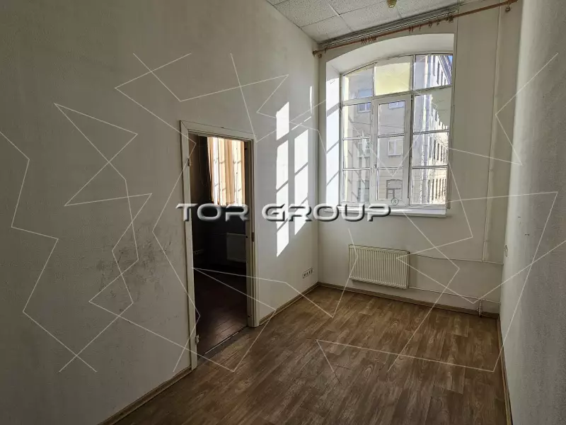 Аренда офиса 15.9 кв.метров, 2 этаж-98. Фото объекта