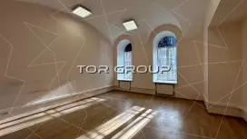 Аренда офиса 40.5 кв.метров, 1 этаж-98. Фото объекта