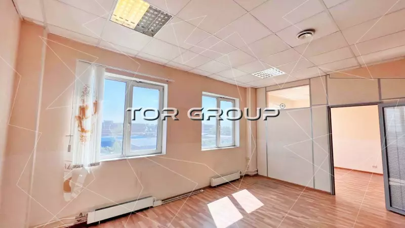 Офис 65,9 м2, два кабинета + подсобка-98. Фото объекта
