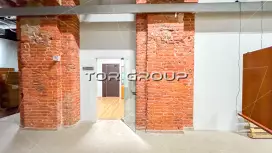 Аренда торгового помещения 860 кв.метров, 1 этаж-98. Фото объекта