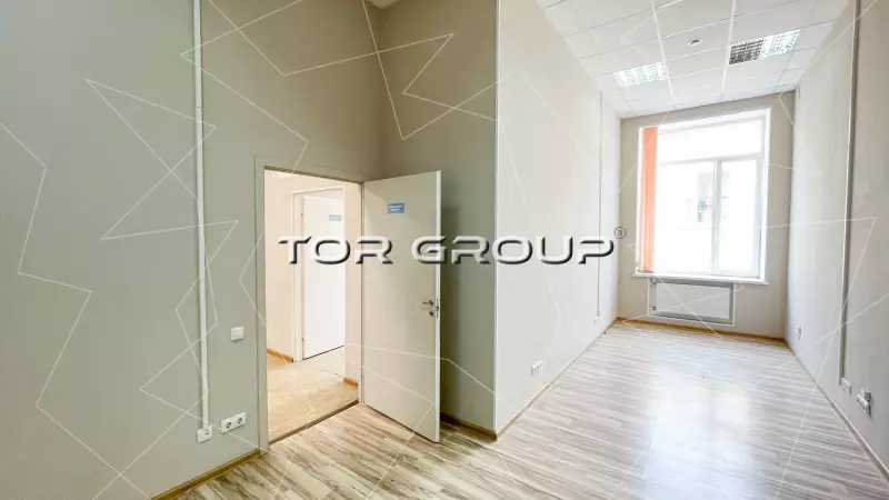 Аренда офиса 171.4 кв.метров, 2 этаж-98. Фото объекта
