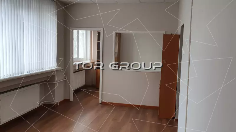 Офис 26,4 м2. 2 каб. С ремонтом-98. Фото объекта