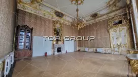 Офис в сердце СПб с историческими интерьерами-98. Фото объекта