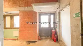 Под тихий офис/услуги,  вход со двора, 87 м2 1 этаж-98. Фото объекта