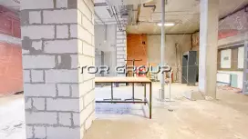 Под тихий офис/услуги,  вход со двора, 87 м2 1 этаж-98. Фото объекта