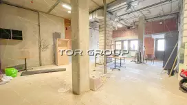 Под тихий офис/услуги,  вход со двора, 87 м2 1 этаж-98. Фото объекта