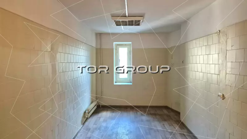 Аренда склада 13.9 кв.метров, Антресоль этаж-98. Фото объекта