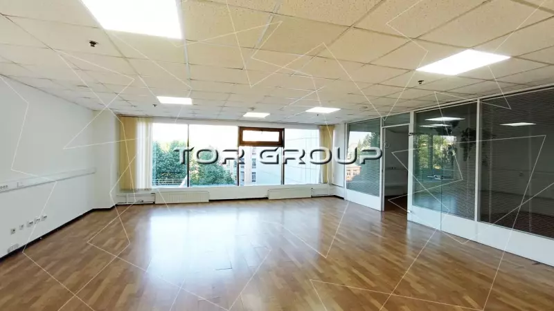Офис у метро 100 м2 с хорошим ремонтом-98. Фото объекта