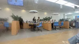 Аренда торгового помещения 148.4 кв.метров, 1 этаж-98. Фото объекта