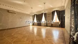 Здание на набережной  735 м2-97-1. Стандартный склад