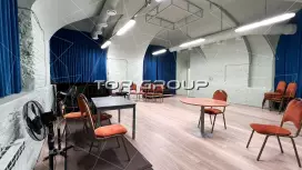 Аренда офиса 181.8 кв.метров, 1 этаж-98. Фото объекта