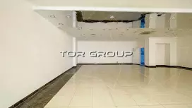 Собственник. 125,2 м2 в ТЦ, шоурум/торговля-98. Фото объекта