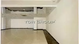 Собственник. 125,2 м2 в ТЦ, шоурум/торговля-98. Фото объекта