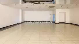 Собственник. 125,2 м2 в ТЦ, шоурум/торговля-98. Фото объекта