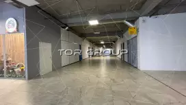 Торговое от 500 - 1500 м2 в ТЦ-98. Фото объекта