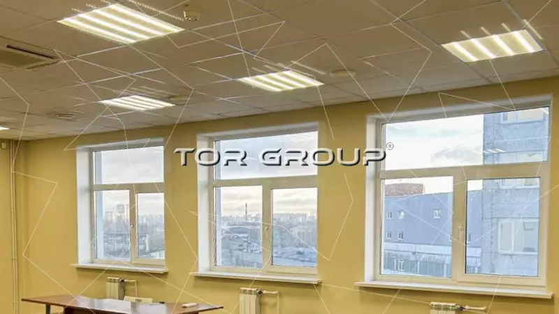 Офис 54 м2, три окна,с ремонтом.Развозка до метро-98. Фото объекта