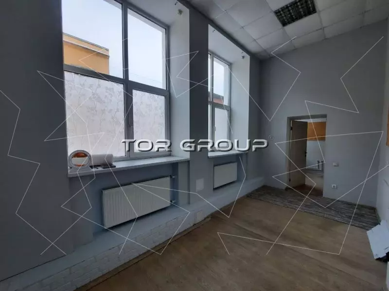 Аренда офиса 18.7 кв.метров, 1 этаж-98. Фото объекта