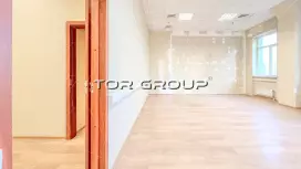 Офис с большими окнами. есть от 40 до 900м-98. Фото объекта