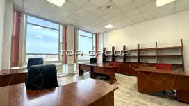 Панорамный офис с мебелью-98. Фото объекта