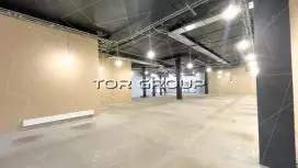 409 м&sup2; у метро.Отличный трафик, можно 24/7.Терраса-98. Фото объекта